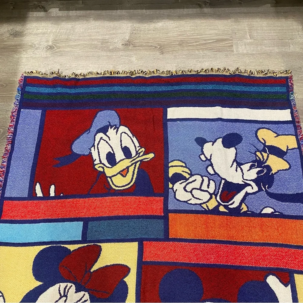 Vintage Beacon Disney Woven Blanket - Mickey Minnie Donald Goofy Throw Tapestry